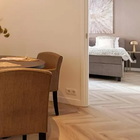 Apartment High-end Home, Near Center And Park Roosendaal