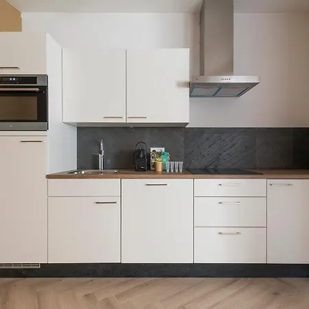 High-end Home, Near Center And Park