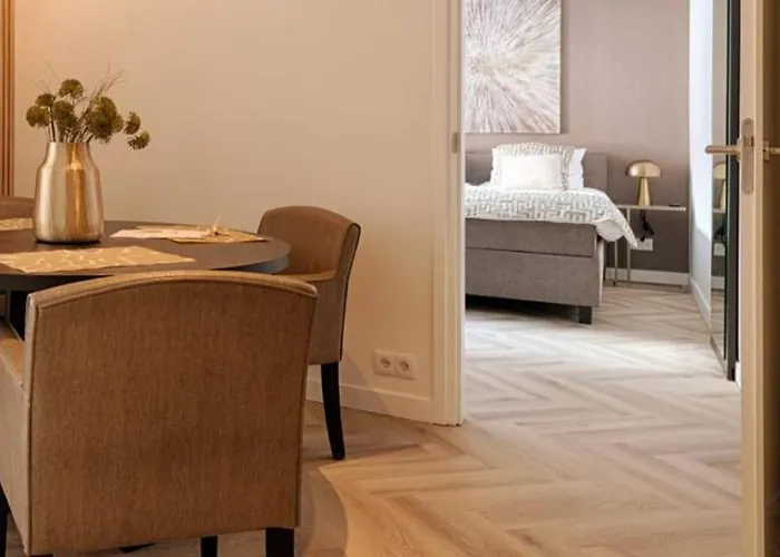 Apartament High-end Home, Near Center And Park Roosendaal