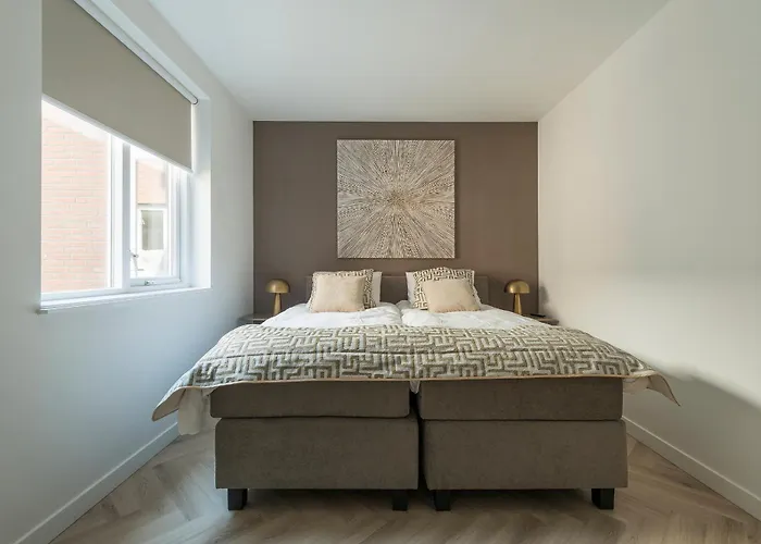 High-end Home, Near Center And Park Apartament