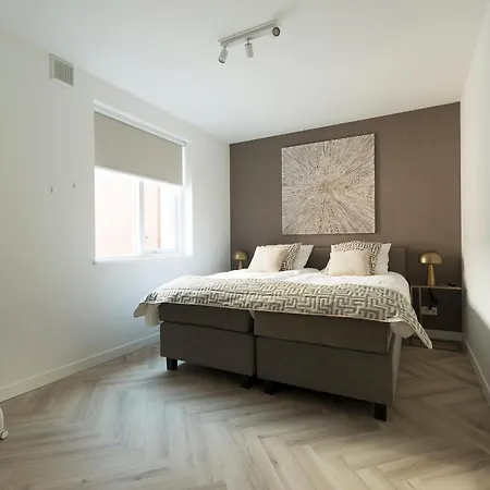 High-end Home, Near Center And Park Apartamento Roosendaal